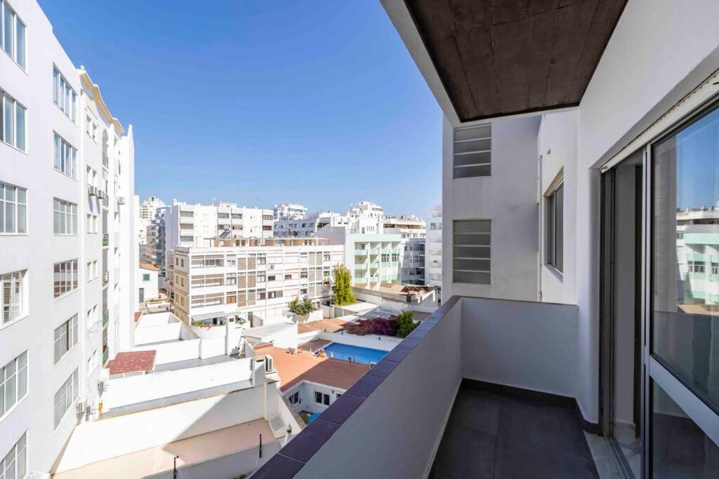 Modern Apartment Beach View Armação de Pêra 外观 照片