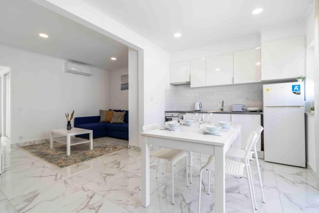 Modern Apartment Beach View Armação de Pêra 外观 照片