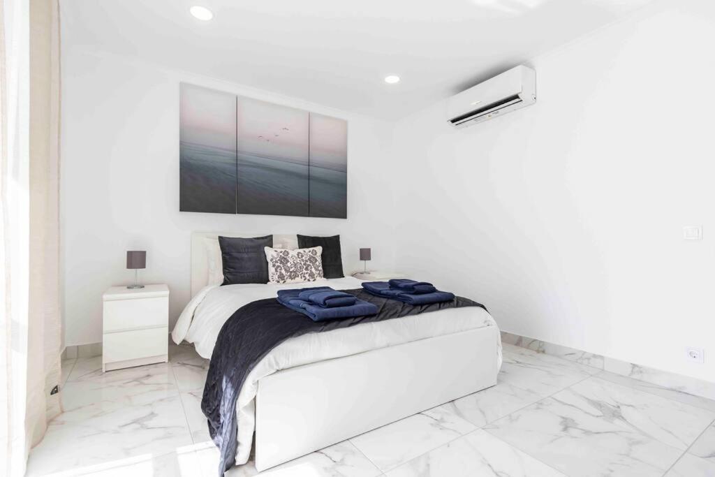 Modern Apartment Beach View Armação de Pêra 外观 照片
